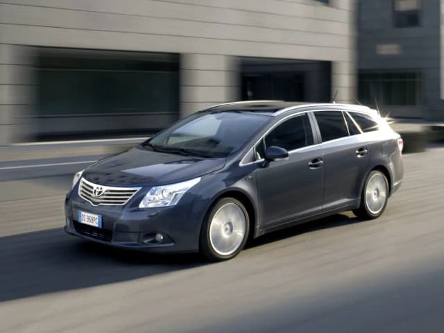 Toyota Avensis jaki silnik wybrać, aby uniknąć wysokich kosztów? Toyota Avensis jaki silnik wybrać, aby uniknąć wysokich kosztów?